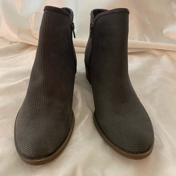 kenzie Shoes - Kenzie Gerona Bootie 8M
